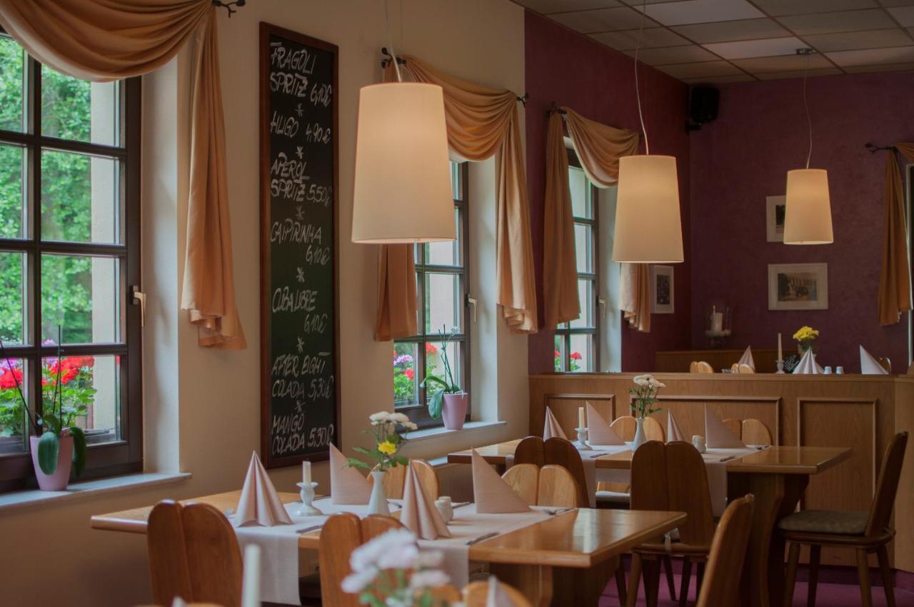 Waldfrieden Waldheim Hotel Kültér fotó